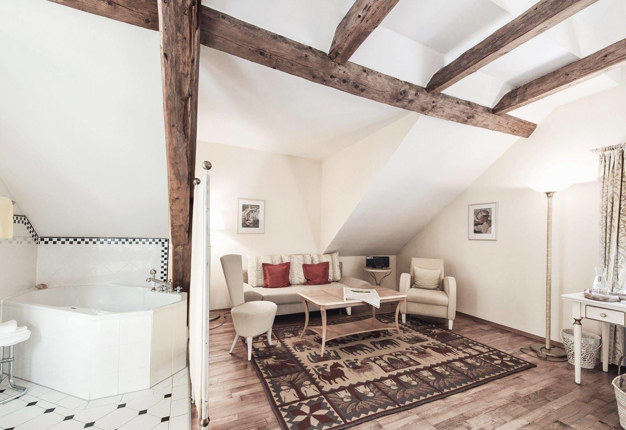Hotel Biohotel Schlossgut Oberambach