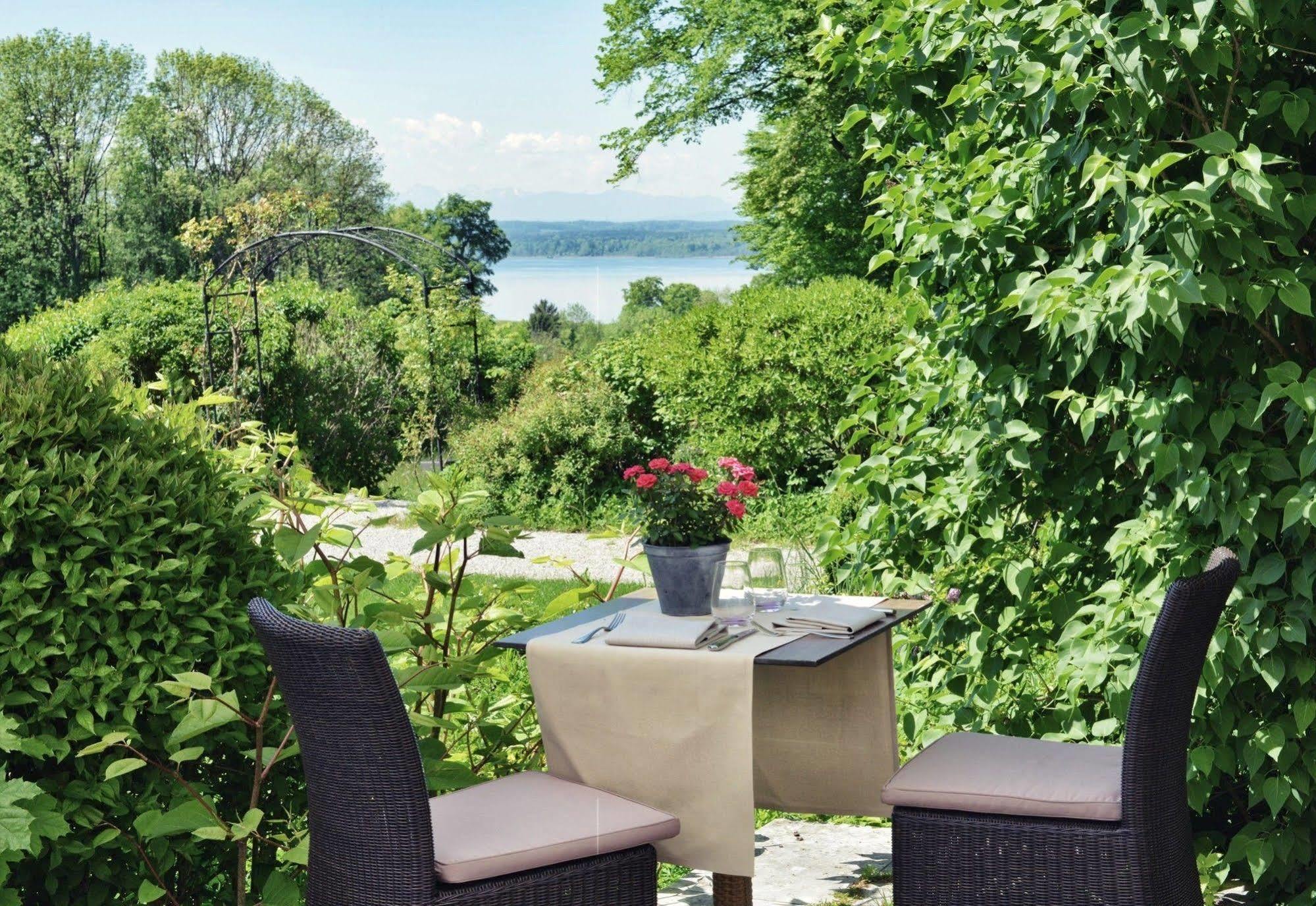 Biohotel Schlossgut 4* Oberambach